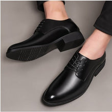 Load image into Gallery viewer, Mazefeng Fashion 2019 Spring Autumn Men Dress Shoes Business Male Leather Shoes Solid Color Men Work Shoes Slip-on Pointed Toe